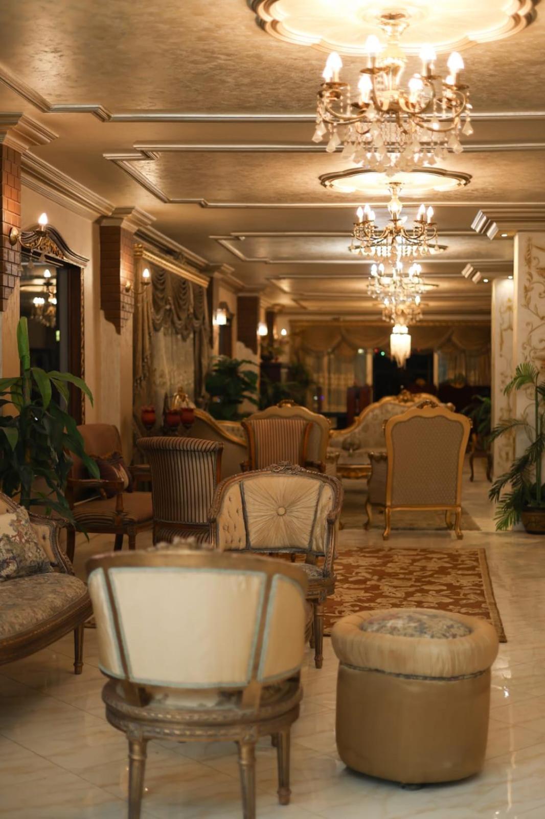 Royal Pyramids Palace Residence Le Caire Extérieur photo